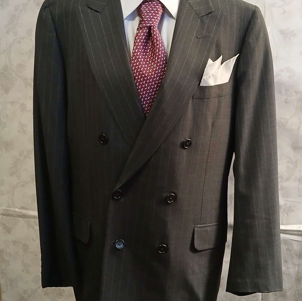 Vintage Tom James Ventura charcoal gray pinstripe double breasted 2 piece suit